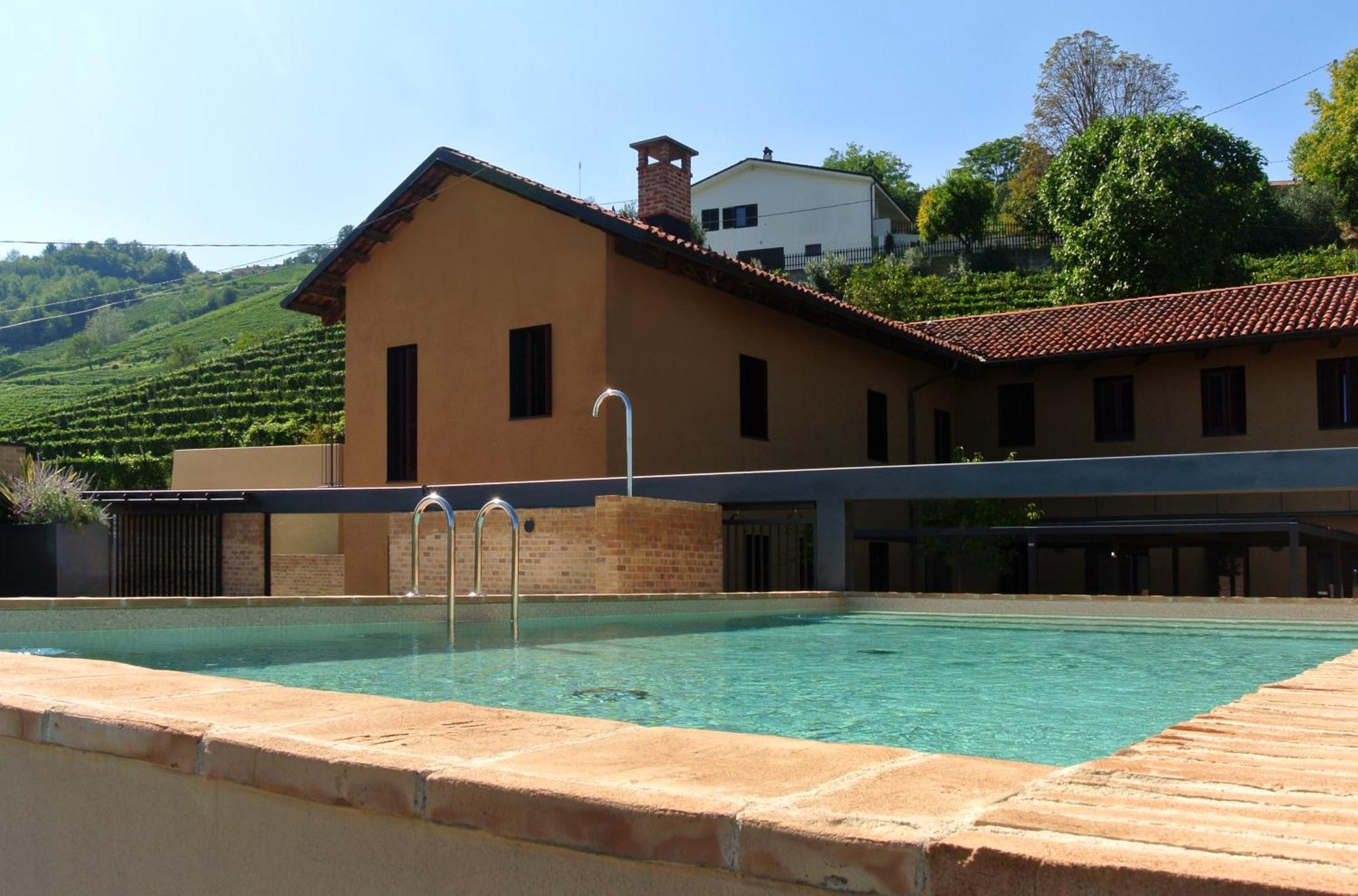 Foresteria, Winery & Events Destination Monforte dʼAlba Buitenkant foto